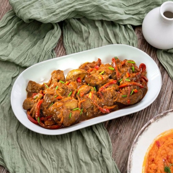 Ficăței de pasăre cu sos de ceapă